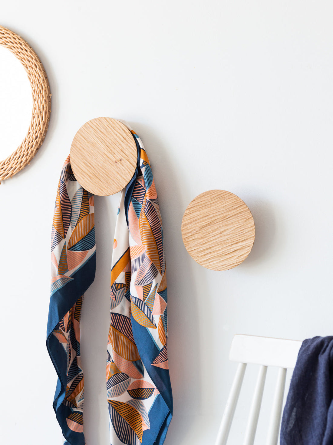 Accroche-manteau mural : le guide simple pour choisir une patère