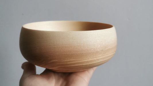 Écoresponsabilité et haute gastronomie : pourquoi opter pour des arts de la table en bois ?