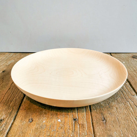 beau plat tourné en bois du jura