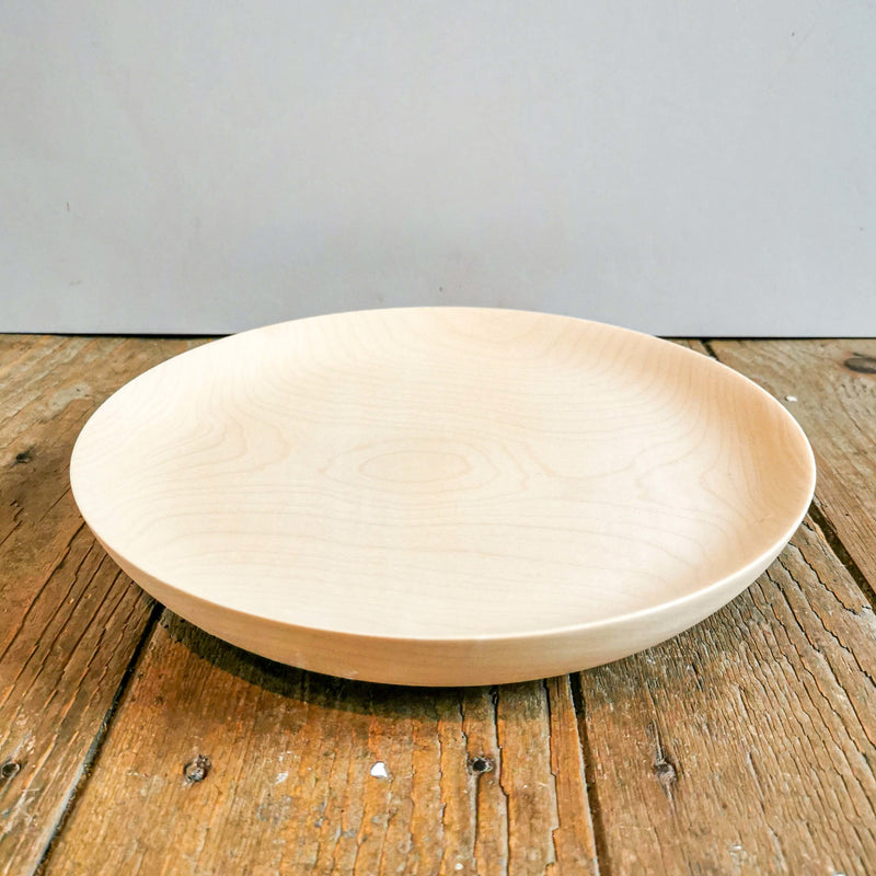 beau plat tourné en bois du jura