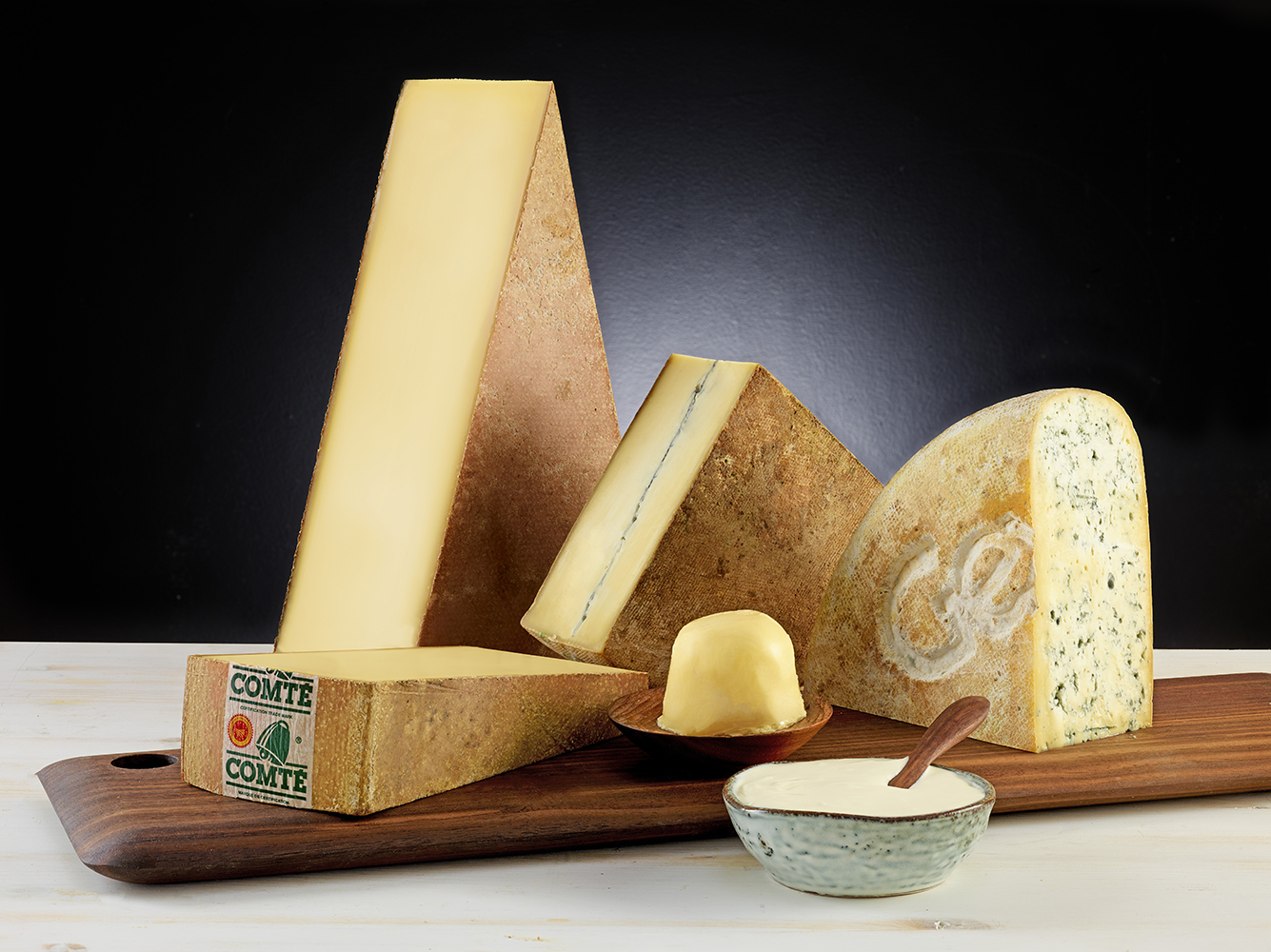 https://www.maison-lacker.fr/wp-content/uploads/2022/07/belle-planche-a-fromage.jpg